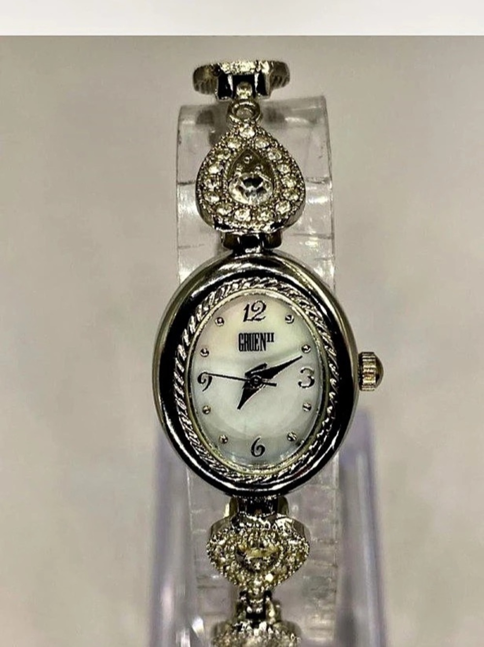 ** Gruen || ^^^ Luxury *** Silver-Tone Oval Bracelet Watch * Iced ***